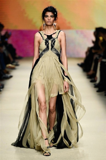 Fotoservizio/SS 2016/WOMEN/ALBERTA FERRETTI/DP1/43