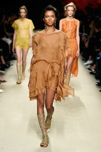 Fotoservizio/SS 2016/WOMEN/ALBERTA FERRETTI/DP1/48