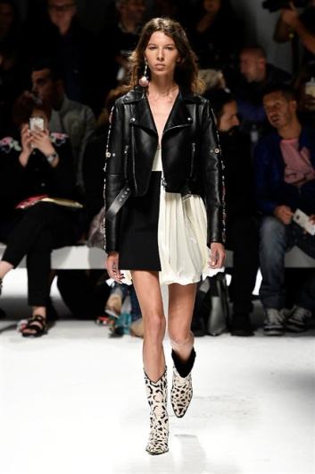 Fotoservizio/SS 2016/WOMEN/FAUSTO PUGLISI/DP1/7