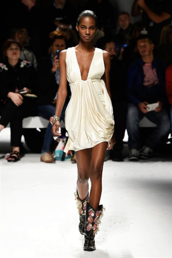 Fotoservizio/SS 2016/WOMEN/FAUSTO PUGLISI/DP1/44