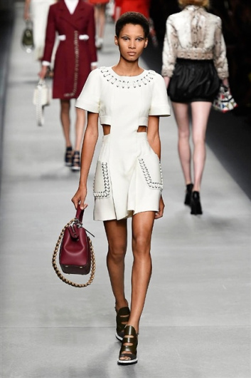 Fotoservizio/SS 2016/WOMEN/FENDI/DP1/8