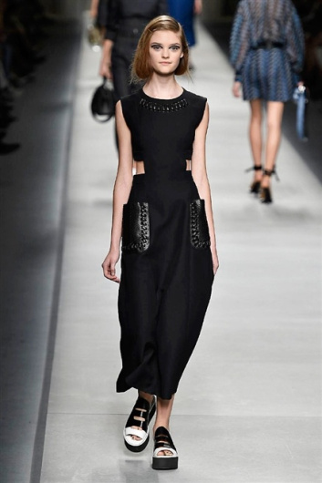 Fotoservizio/SS 2016/WOMEN/FENDI/DP1/20