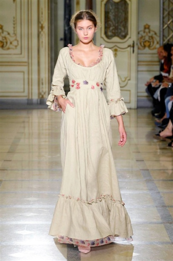Fotoservizio/SS 2016/WOMEN/LUISA BECCARIA/DP1/20