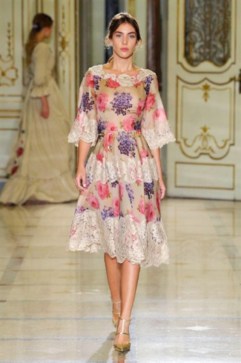 Fotoservizio/SS 2016/WOMEN/LUISA BECCARIA/DP1/27