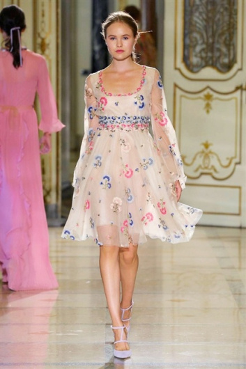 Fotoservizio/SS 2016/WOMEN/LUISA BECCARIA/DP1/29