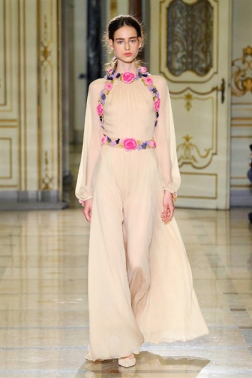 Fotoservizio/SS 2016/WOMEN/LUISA BECCARIA/DP1/39
