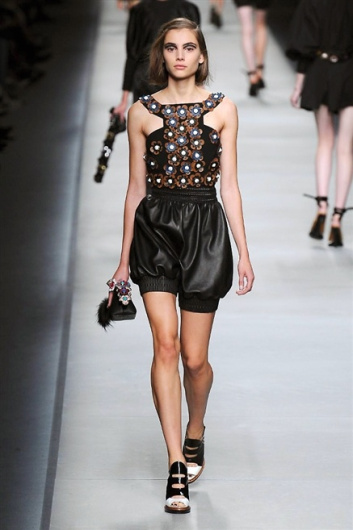 Fotoservizio/SS 2016/WOMEN/FENDI/DP1/35