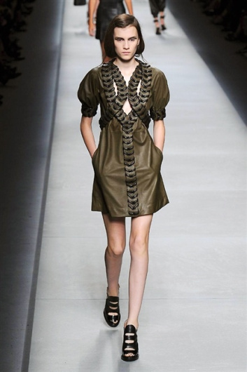 Fotoservizio/SS 2016/WOMEN/FENDI/DP1/41