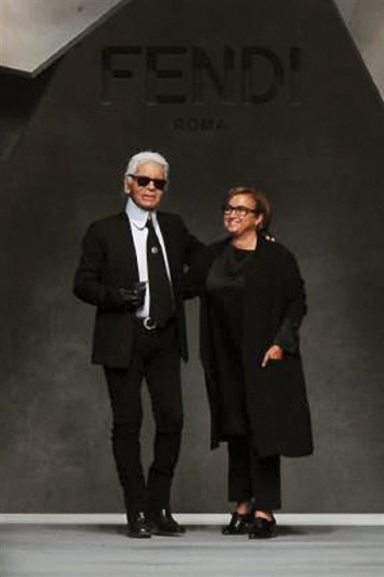 Fotoservizio/SS 2016/WOMEN/FENDI/DP1/47