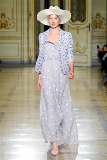Fotoservizio/SS 2016/WOMEN/LUISA BECCARIA/DP1/14