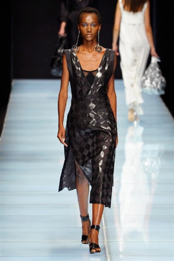 Fotoservizio/SS 2016/WOMEN/ANTEPRIMA/DP1/9