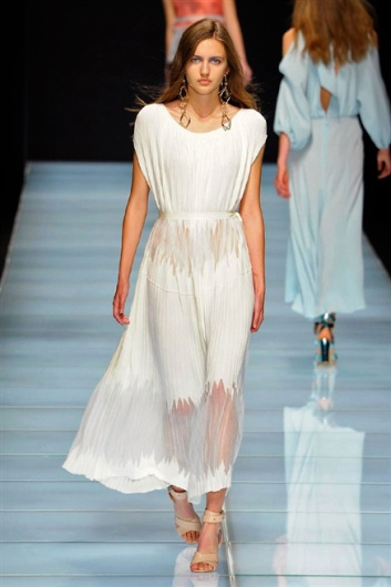 Fotoservizio/SS 2016/WOMEN/ANTEPRIMA/DP1/23