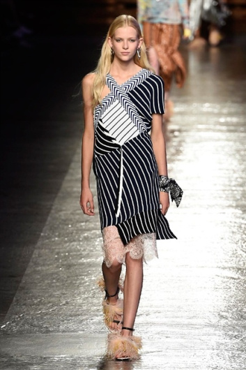 Fotoservizio/SS 2016/WOMEN/EMILIO PUCCI/DP1/2