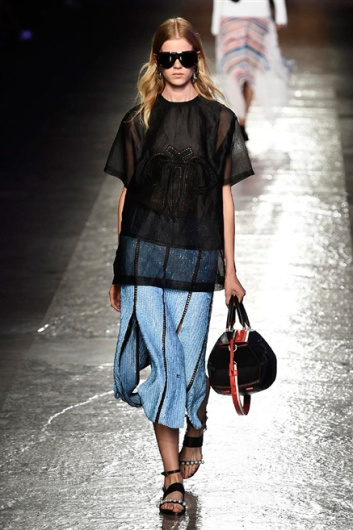 Fotoservizio/SS 2016/WOMEN/EMILIO PUCCI/DP1/8