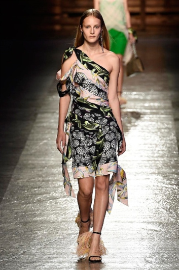 Fotoservizio/SS 2016/WOMEN/EMILIO PUCCI/DP1/20