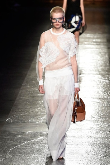 Fotoservizio/SS 2016/WOMEN/EMILIO PUCCI/DP1/24