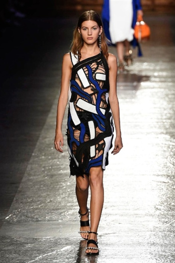 Fotoservizio/SS 2016/WOMEN/EMILIO PUCCI/DP1/26