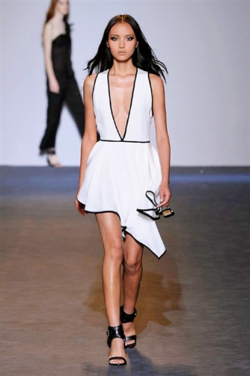 Fotoservizio/SS 2016/WOMEN/COSTUME NATIONAL/DP1/35