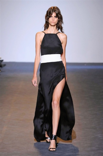 Fotoservizio/SS 2016/WOMEN/COSTUME NATIONAL/DP1/39