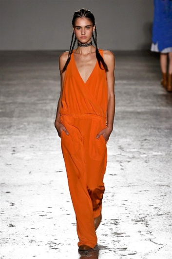 Fotoservizio/SS 2016/WOMEN/CRISTIANO BURANI/DP1/5