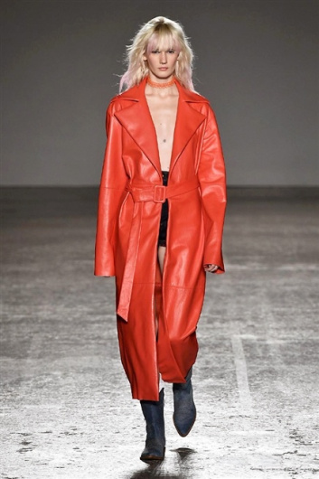 Fotoservizio/SS 2016/WOMEN/CRISTIANO BURANI/DP1/9