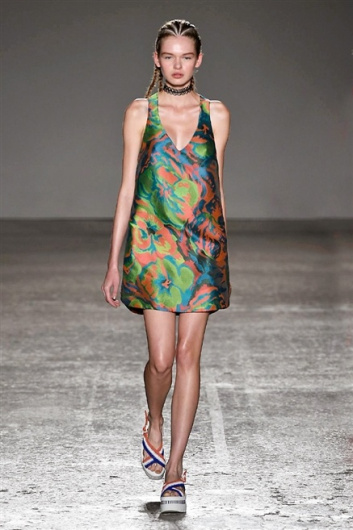 Fotoservizio/SS 2016/WOMEN/CRISTIANO BURANI/DP1/10