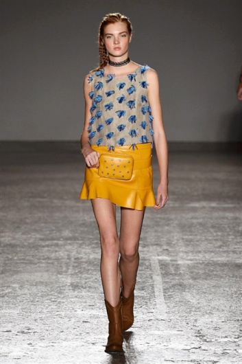 Fotoservizio/SS 2016/WOMEN/CRISTIANO BURANI/DP1/16