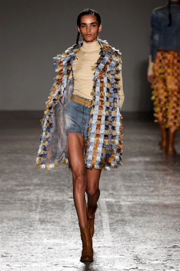 Fotoservizio/SS 2016/WOMEN/CRISTIANO BURANI/DP1/24