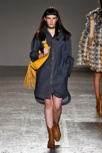 Fotoservizio/SS 2016/WOMEN/CRISTIANO BURANI/DP1/25