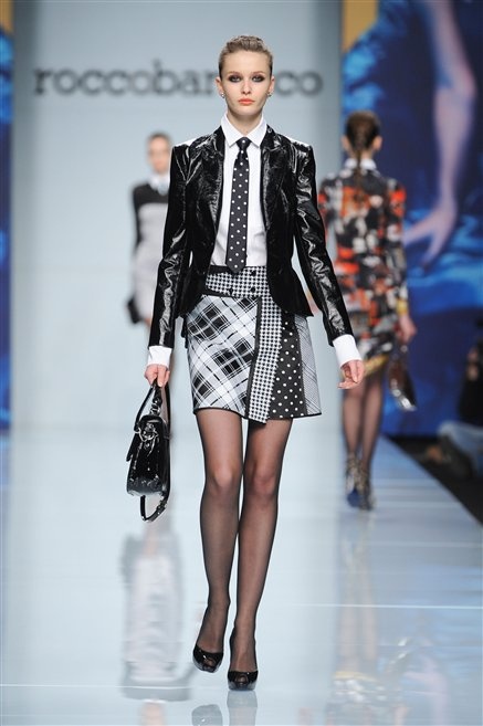 Fotoservizio/FW 2012-2013/WOMEN/ROCCOBAROCCO/23