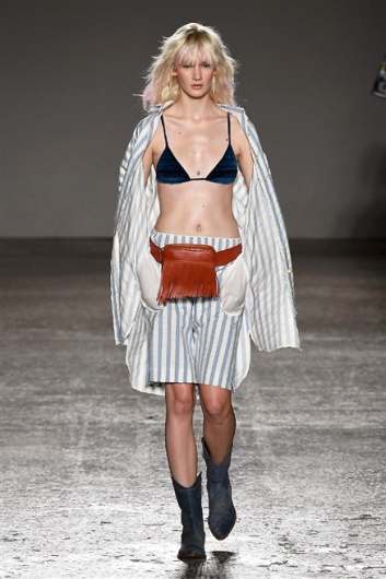 Fotoservizio/SS 2016/WOMEN/CRISTIANO BURANI/DP1/27