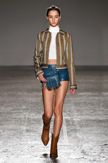 Fotoservizio/SS 2016/WOMEN/CRISTIANO BURANI/DP1/32