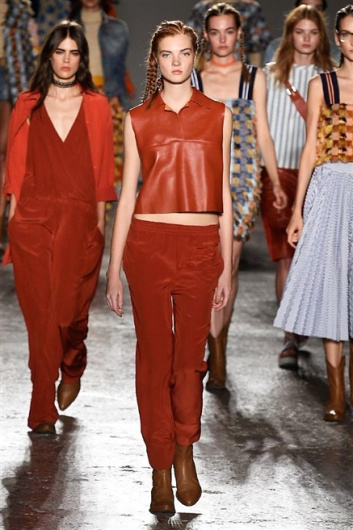 Fotoservizio/SS 2016/WOMEN/CRISTIANO BURANI/DP1/37