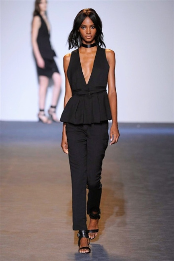 Fotoservizio/SS 2016/WOMEN/COSTUME NATIONAL/DP1/6