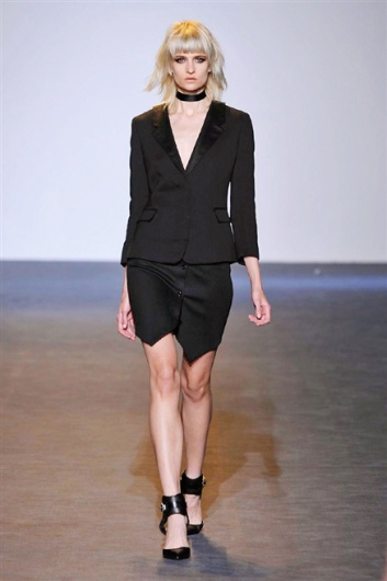 Fotoservizio/SS 2016/WOMEN/COSTUME NATIONAL/DP1/8