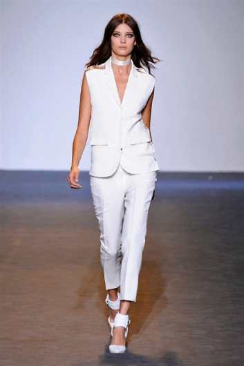 Fotoservizio/SS 2016/WOMEN/COSTUME NATIONAL/DP1/13