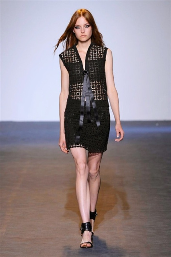 Fotoservizio/SS 2016/WOMEN/COSTUME NATIONAL/DP1/16