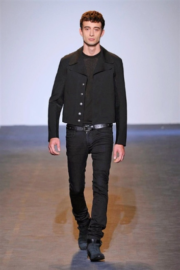 Fotoservizio/SS 2016/WOMEN/COSTUME NATIONAL/DP1/17