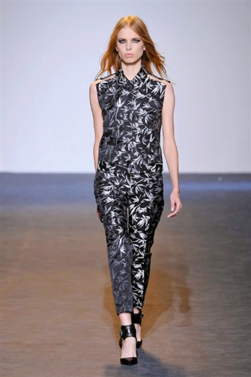 Fotoservizio/SS 2016/WOMEN/COSTUME NATIONAL/DP1/20