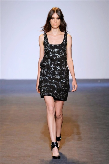 Fotoservizio/SS 2016/WOMEN/COSTUME NATIONAL/DP1/21