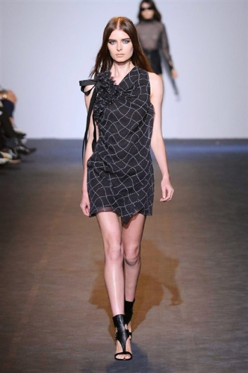 Fotoservizio/SS 2016/WOMEN/COSTUME NATIONAL/DP1/24