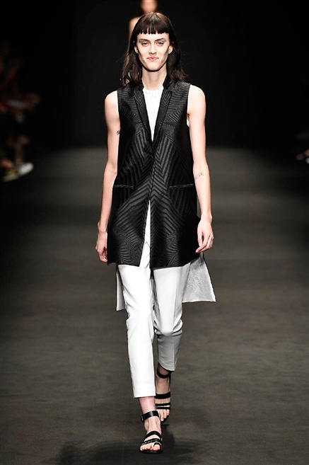 Fotoservizio/SS 2016/WOMEN/BYBLOS MILANO/DP1/1