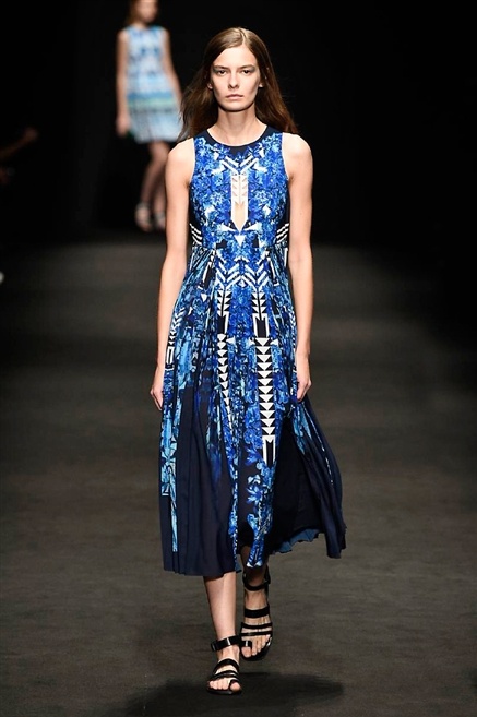 Fotoservizio/SS 2016/WOMEN/BYBLOS MILANO/DP1/3