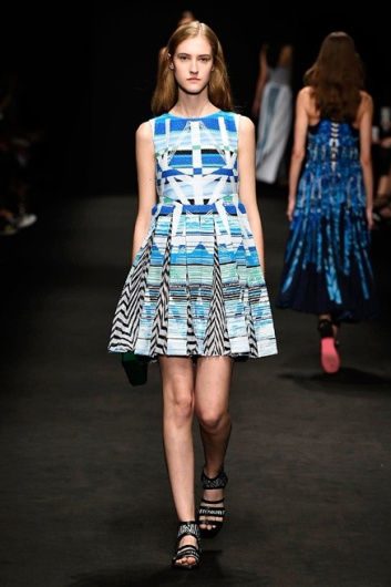 Fotoservizio/SS 2016/WOMEN/BYBLOS MILANO/DP1/4