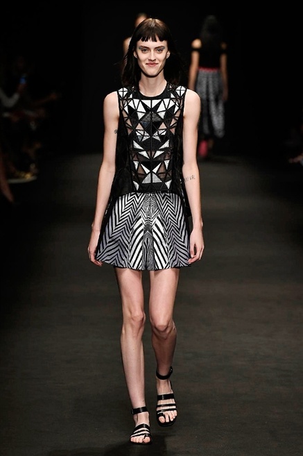 Fotoservizio/SS 2016/WOMEN/BYBLOS MILANO/DP1/15