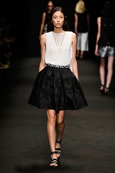 Fotoservizio/SS 2016/WOMEN/BYBLOS MILANO/DP1/16
