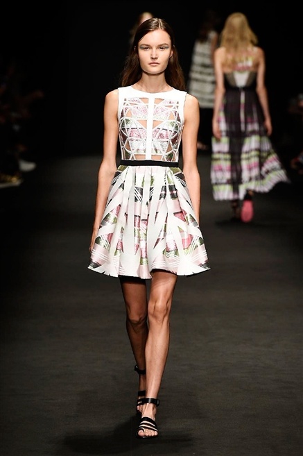 Fotoservizio/SS 2016/WOMEN/BYBLOS MILANO/DP1/22