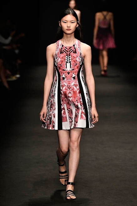 Fotoservizio/SS 2016/WOMEN/BYBLOS MILANO/DP1/26