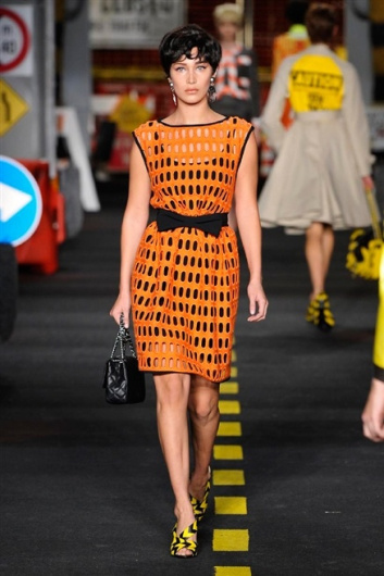 Fotoservizio/SS 2016/WOMEN/MOSCHINO/DP1/18