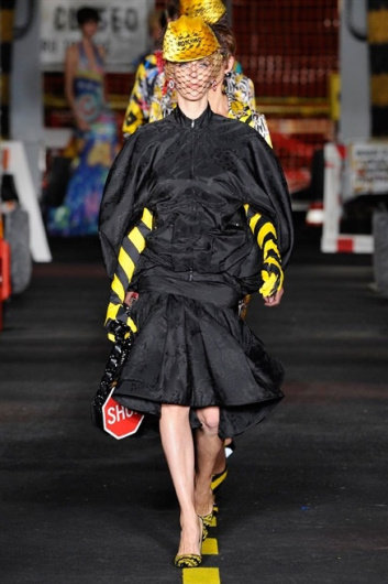 Fotoservizio/SS 2016/WOMEN/MOSCHINO/DP1/64